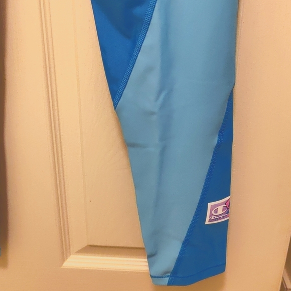 Champion x MTV workout leggings - Women's Size Medium - NWT - Picture 7 of 8